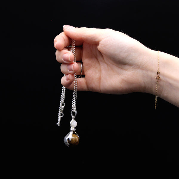 "Gyógyító Kezek" Medál- Tigrisszem-2