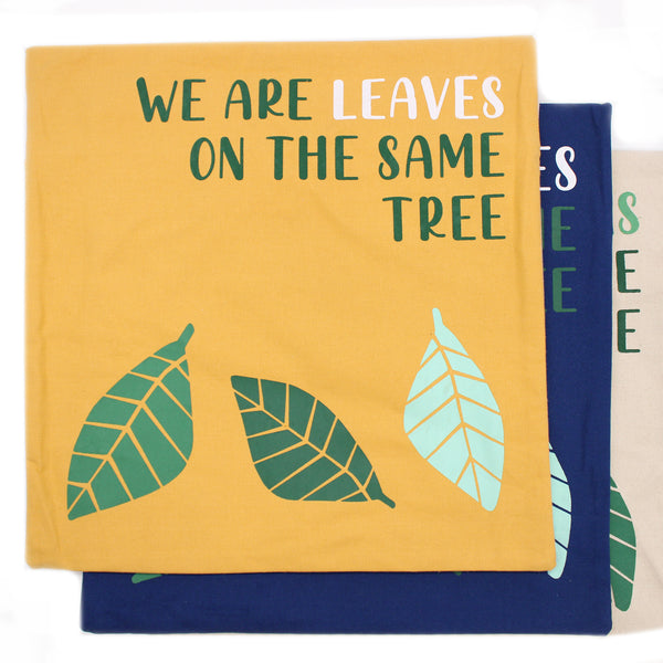 Pamut Párnahuzat Felirattal - We are Leaves - Sárga, Kék és Natúr-0